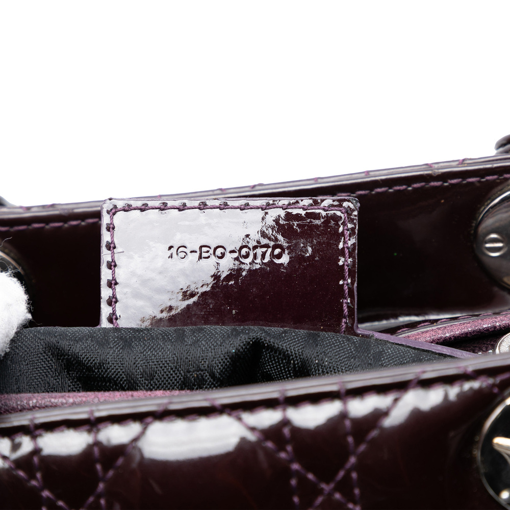 Pre-Loved Dior Medium Patent Cannage Lady Dior - Picture 5 of 8